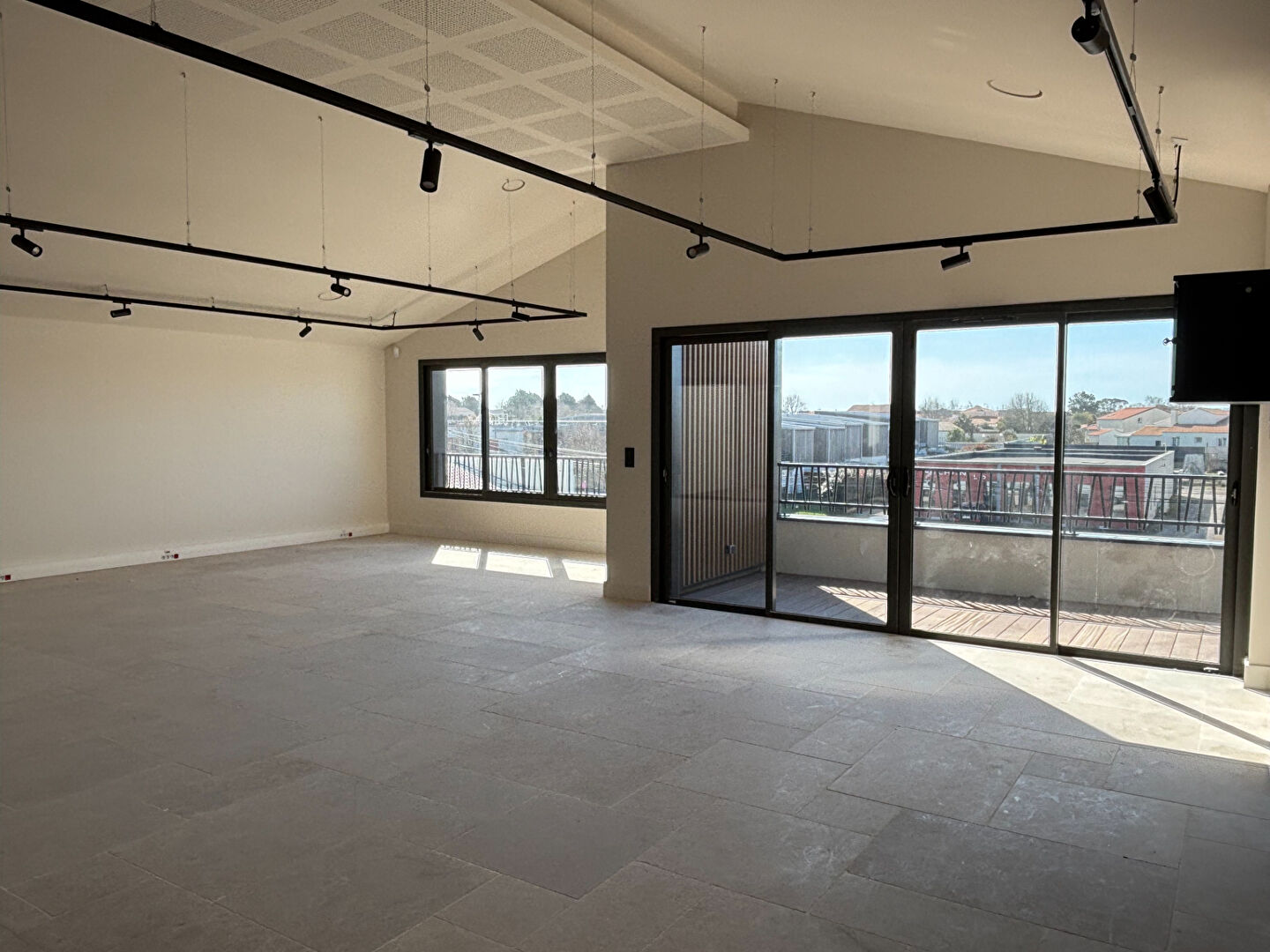 Photo Bureaux Les Sables D Olonne 97.25 m2 image 1/4