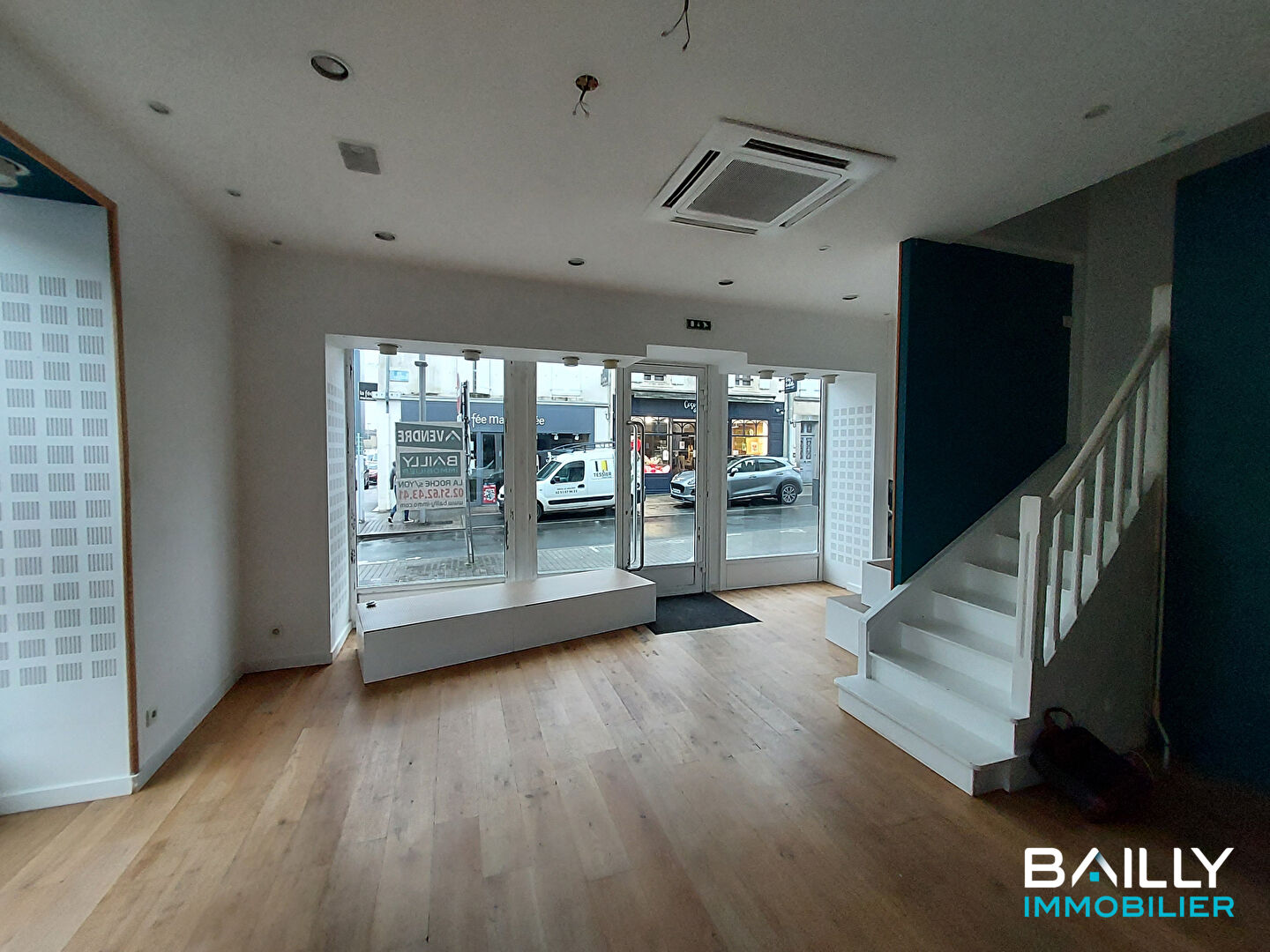 Photo Immeuble La Roche Sur Yon 124 m2 image 3/4