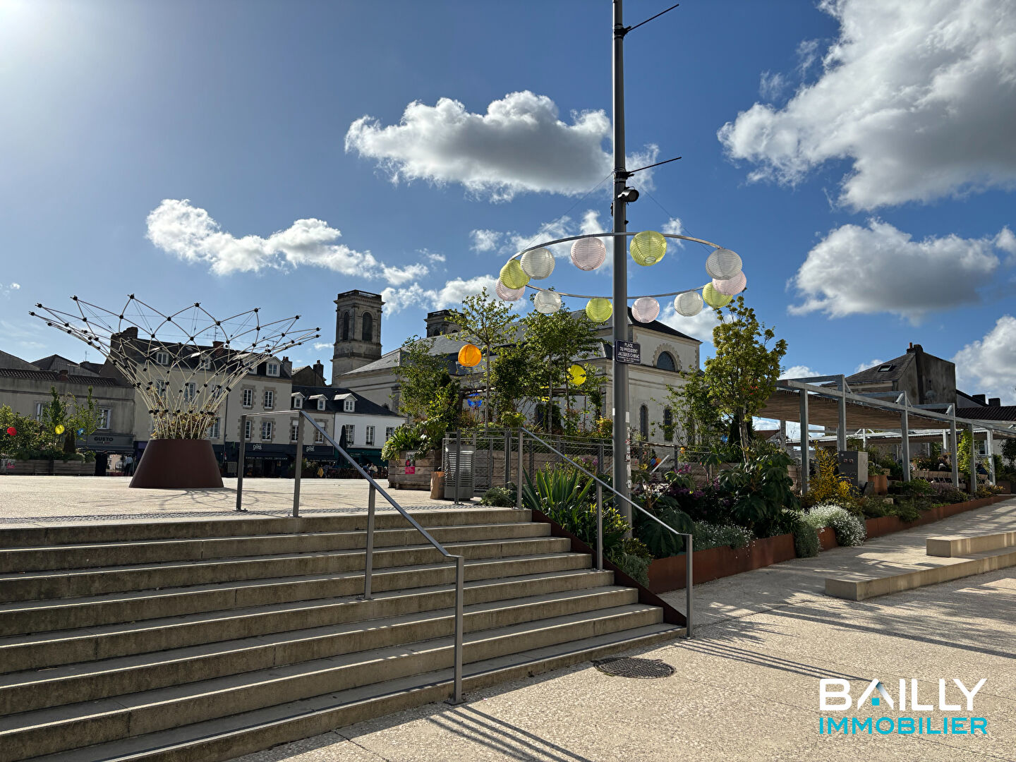 Photo Local commercial La Roche Sur Yon 43 m2 image 1/2