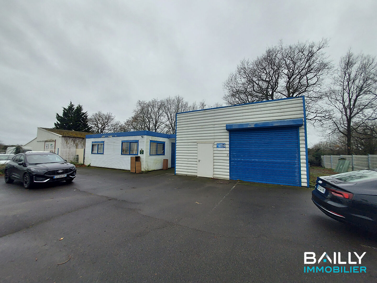 Photo Local d'activité La Roche Sur Yon 200 m2 image 2/6