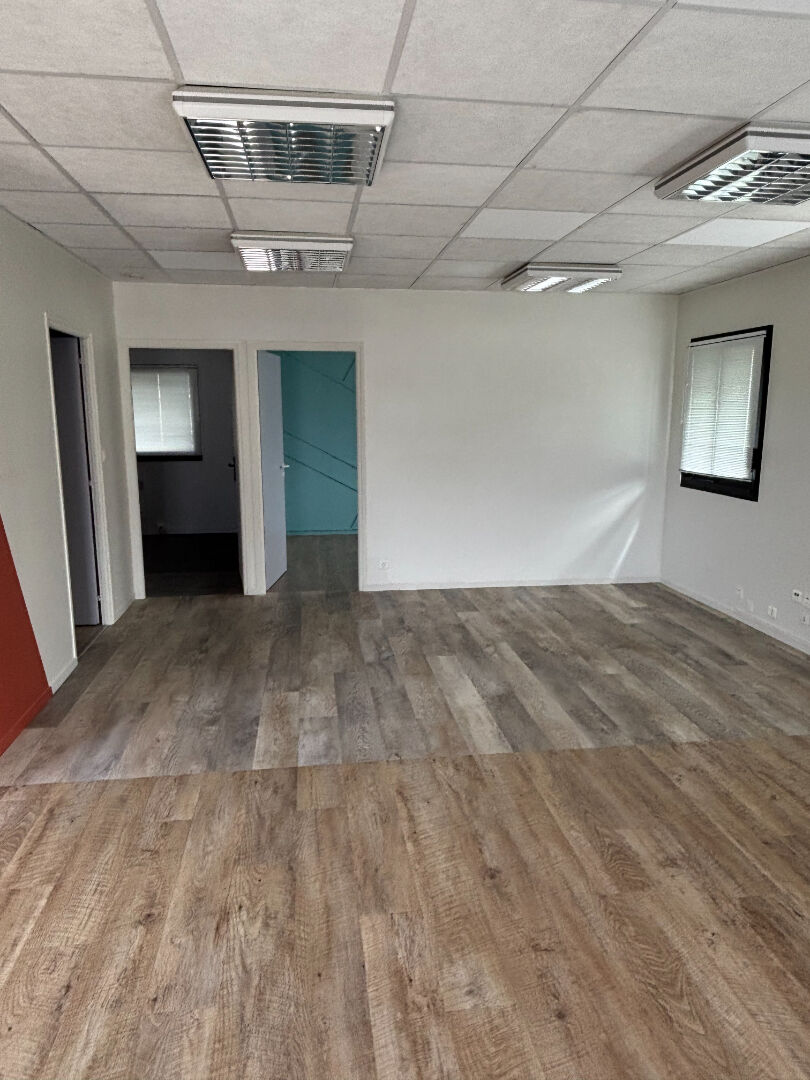 Photo Bureaux Les Sables D Olonne 67 m2 image 2/5