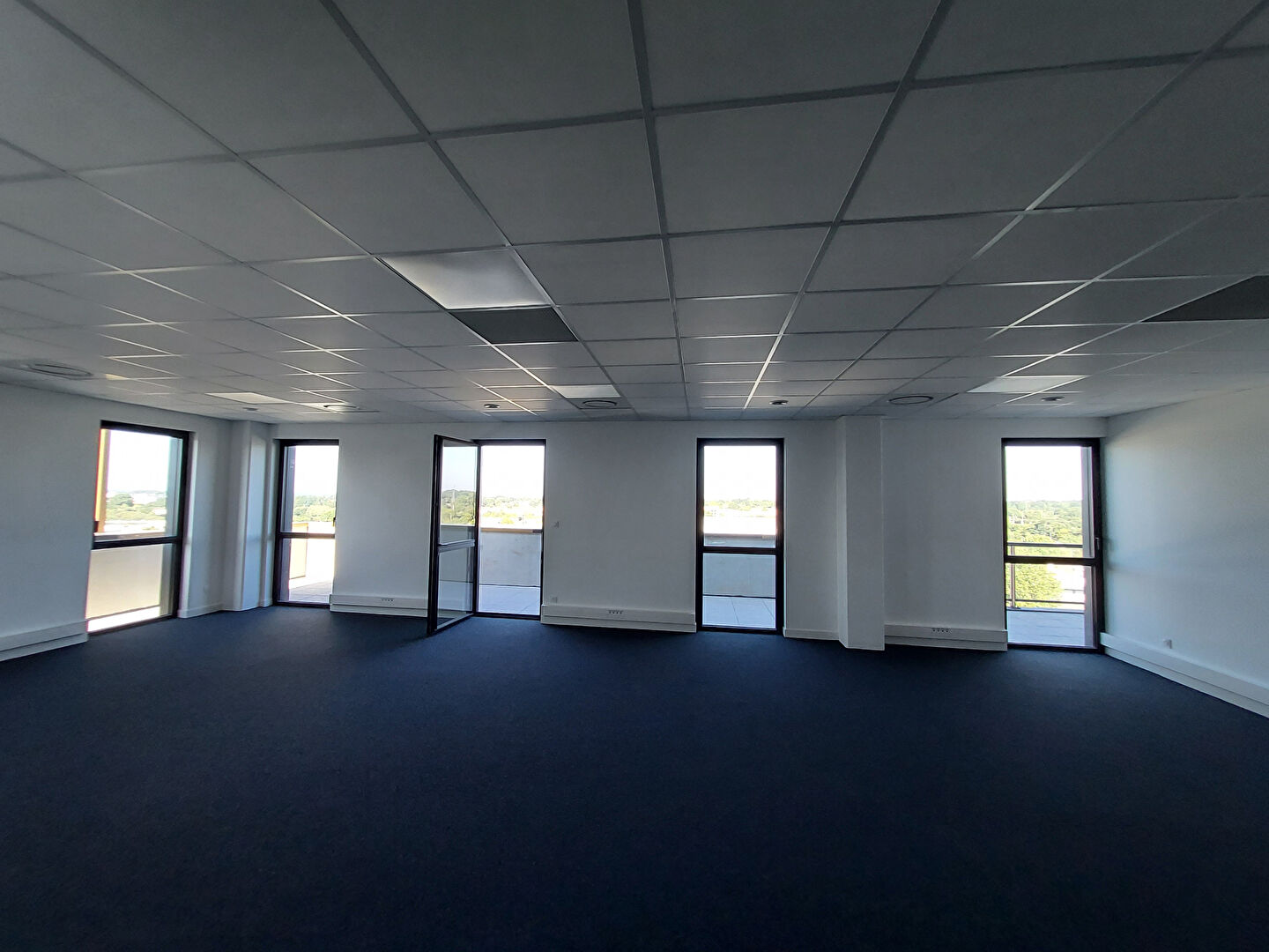 Photo Bureaux La Roche Sur Yon 100 m2 image 4/5