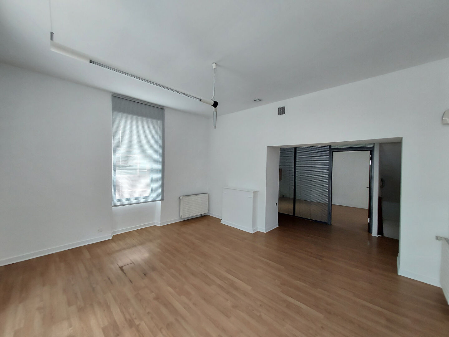 Photo Bureaux La Roche Sur Yon 90 m2 image 2/5