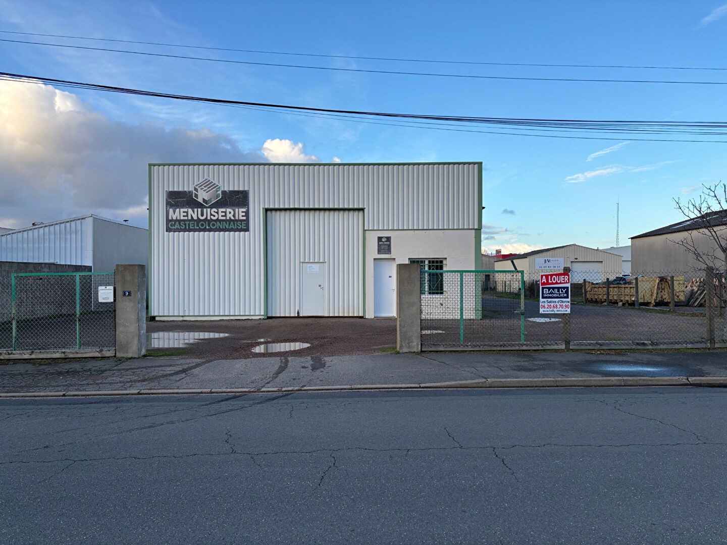 Local d'activité Les Sables D Olonne 240 m2