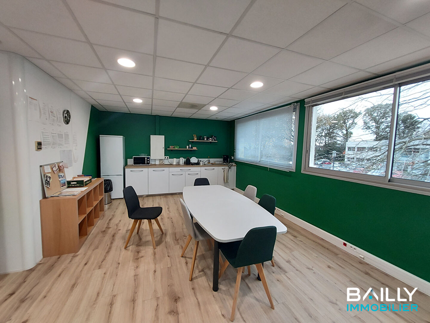 Photo Bureaux La Roche Sur Yon 172.50 m2 image 1/6