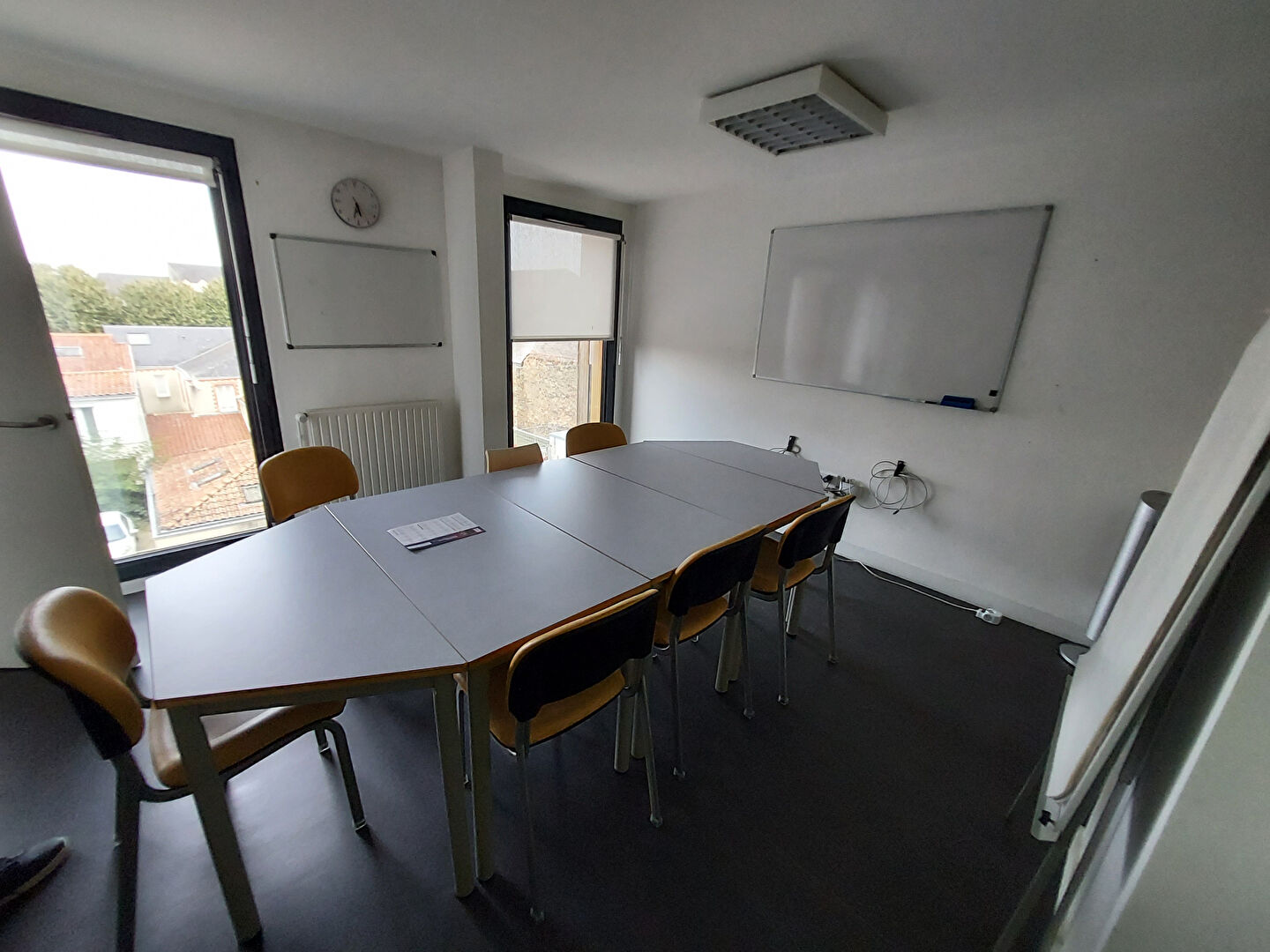 Photo Bureaux La Roche Sur Yon 1540 m2 image 3/6