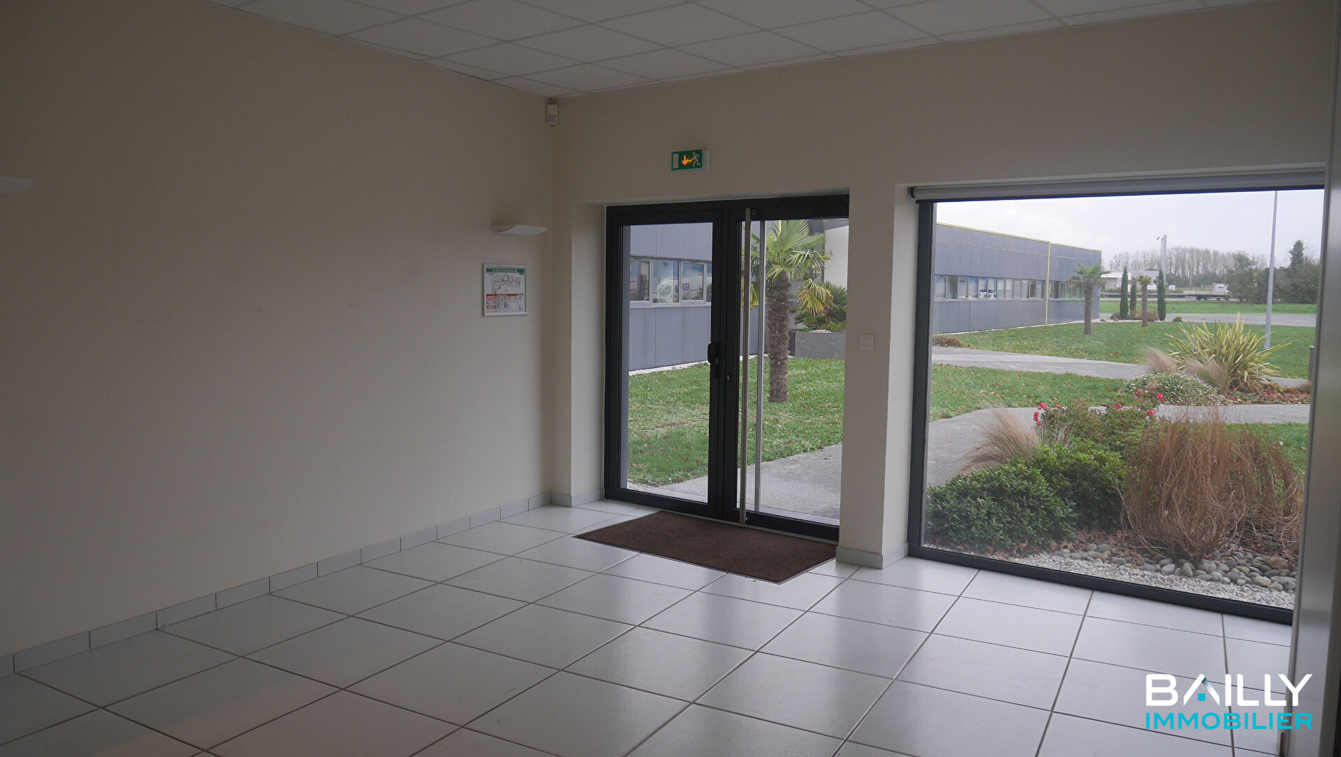 Bureaux Belleville Sur Vie 710 m2
