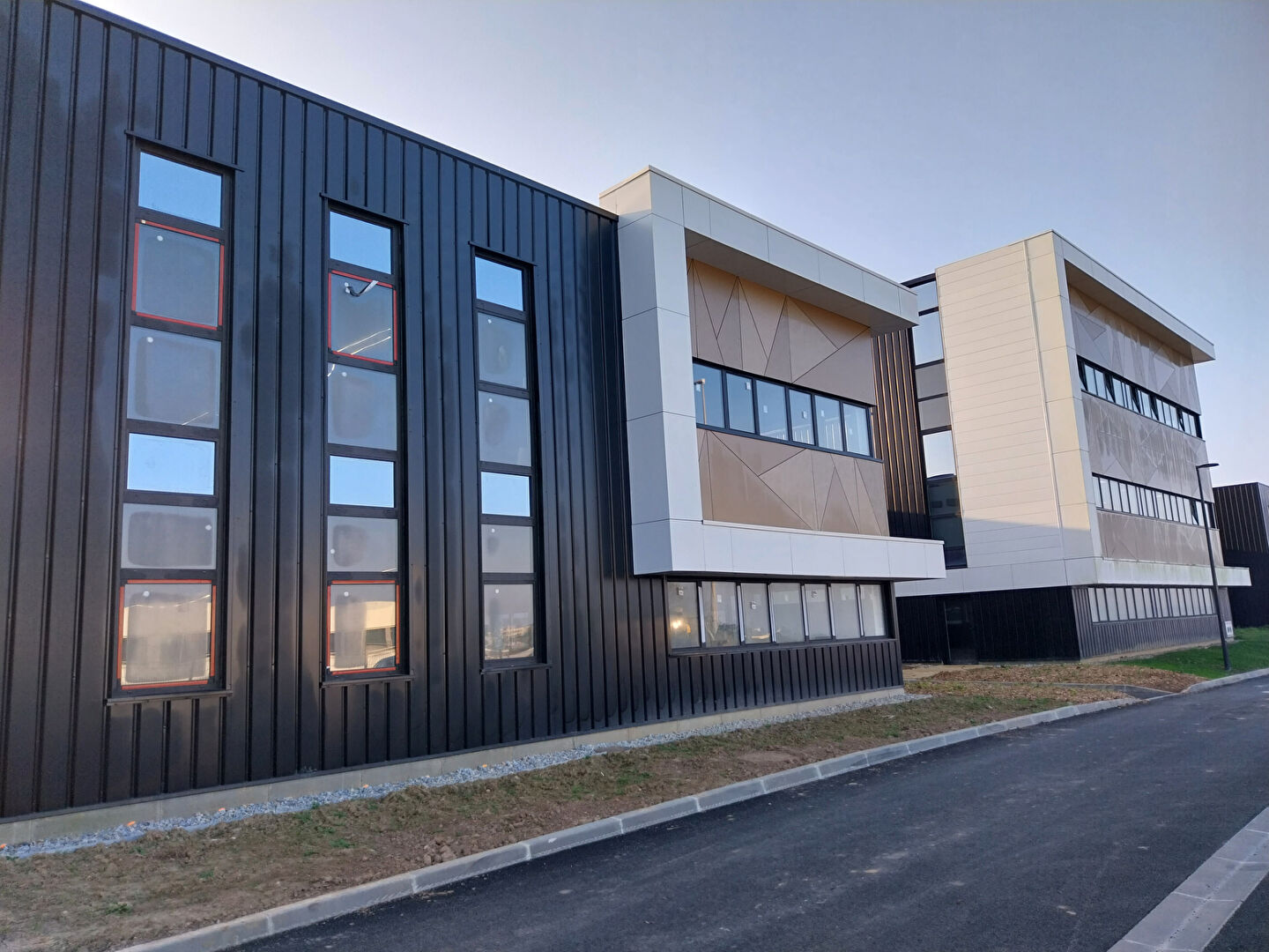 A LOUER - BREST TECHNOPOLE - BUREAUX DE 617 M²