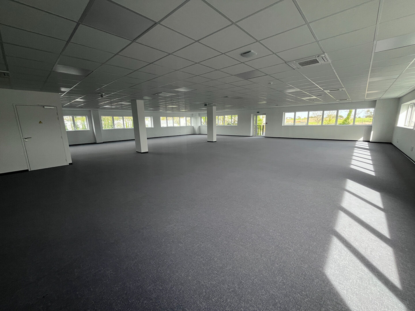 Visuel 6 de l'annonce : A LOUER - BREST TECHNOPOLE - BUREAUX DE 617 M²