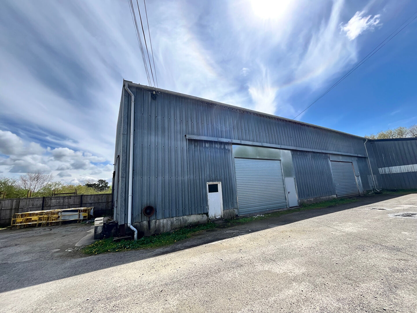 LOCAL ACTIVITE GUIPAVAS A LOUER