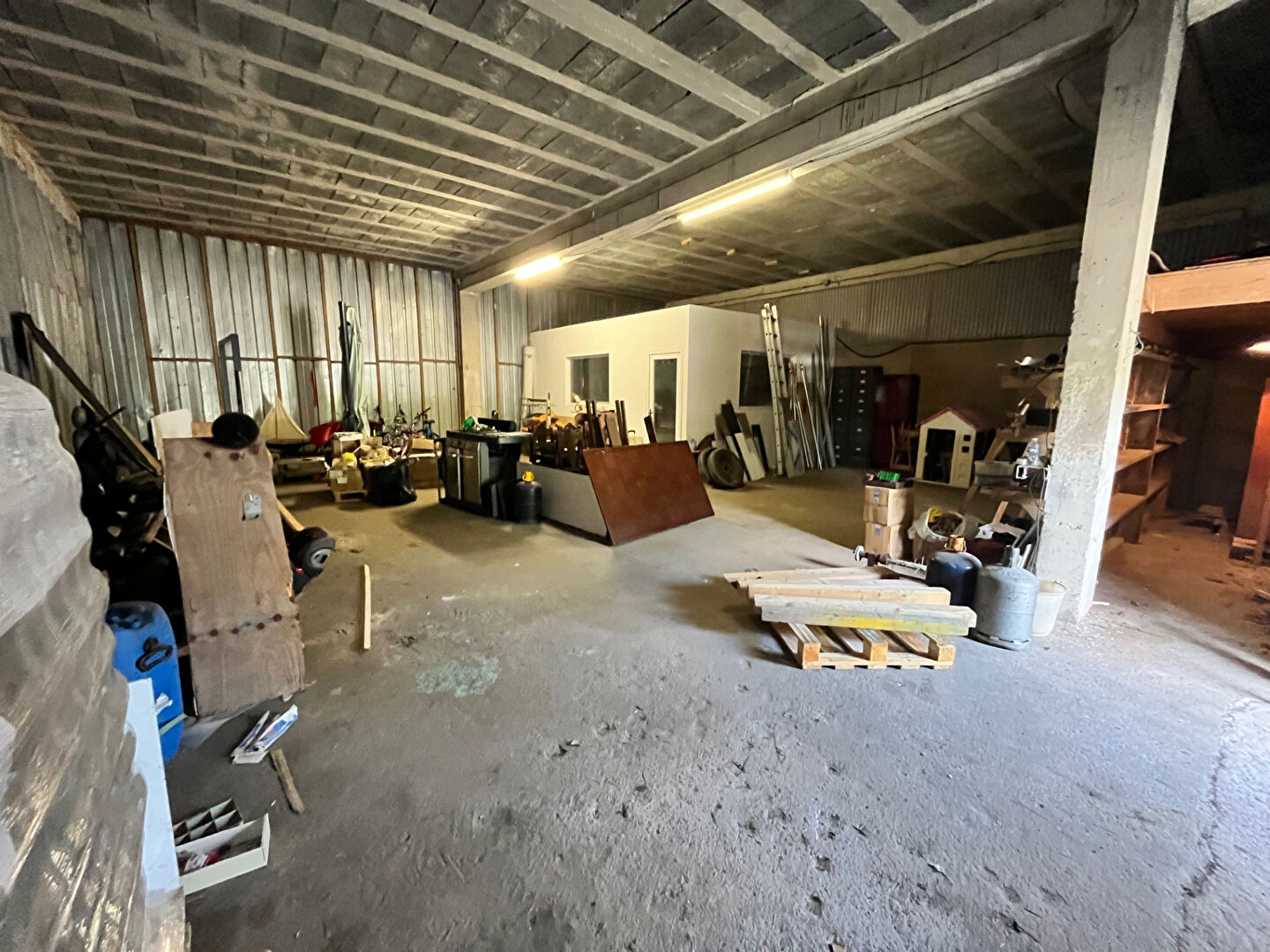 Visuel 4 de l'annonce : LOCAL ACTIVITE GUIPAVAS A LOUER