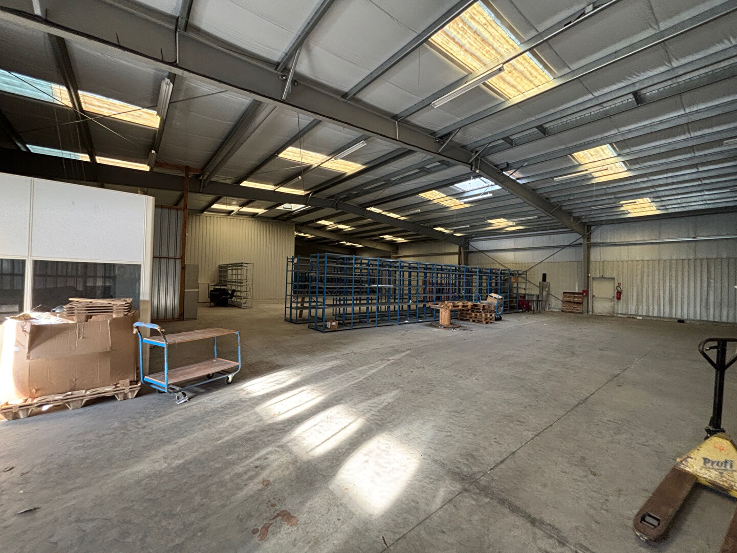 Visuel 2 de l'annonce : Local d'activité Guipavas 1262m2