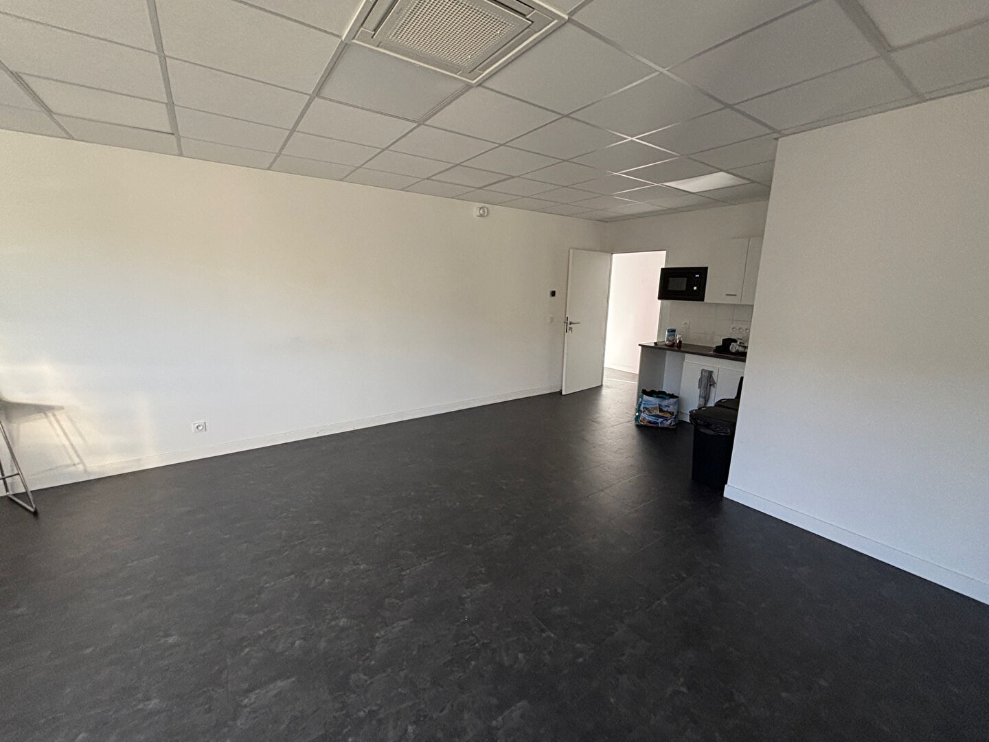 Visuel 4 de l'annonce : Local d'activité Guipavas 1262m2