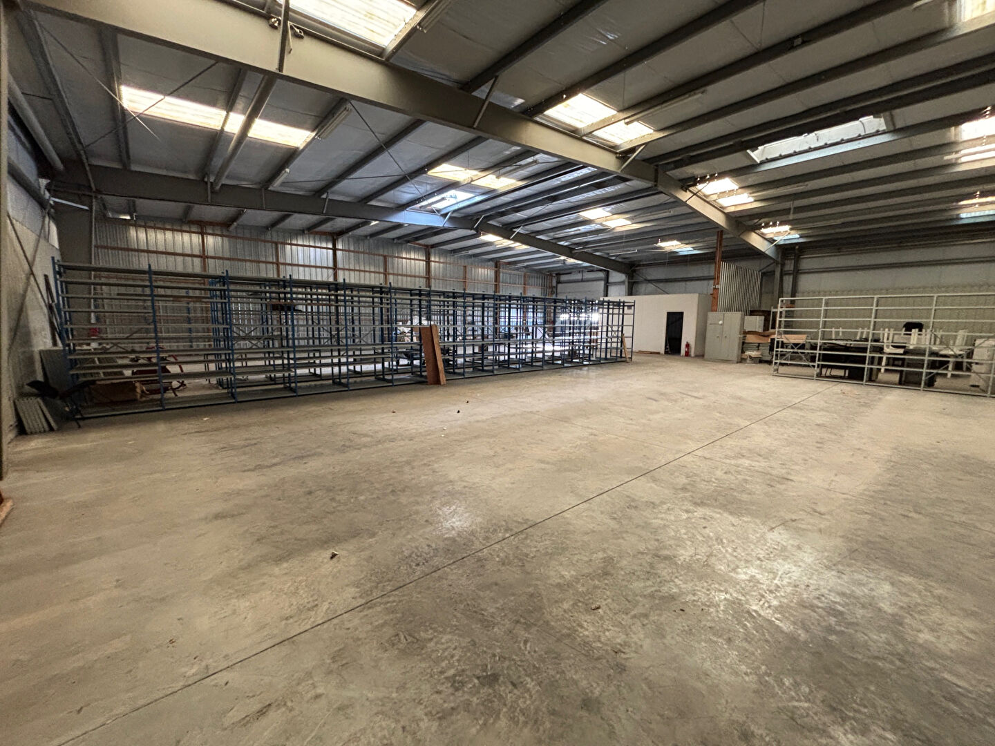 Visuel 7 de l'annonce : Local d'activité Guipavas 1262m2