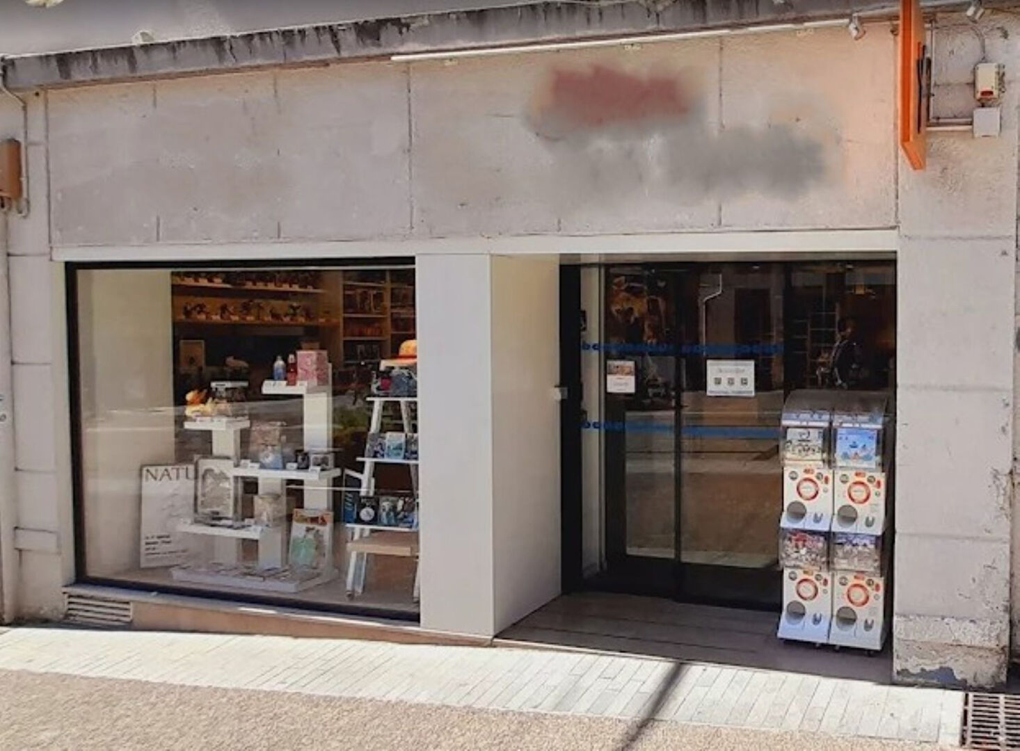 Visuel 3 de l'annonce : A LOUER LOCAL COMMERCIAL