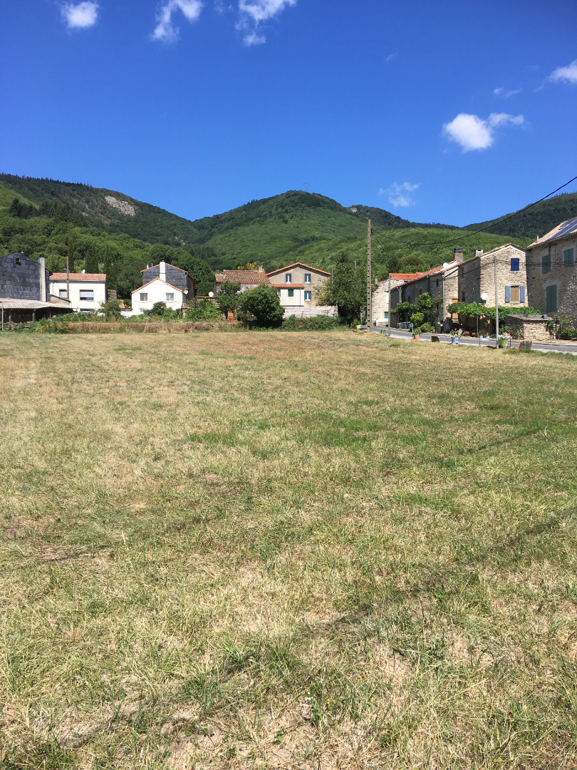 Photo Courniou parc du haut Languedoc Terrain constructible 1000 m2 image 2/3