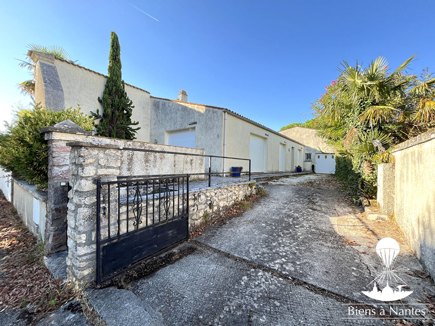 A vendre Maison plain pied Luçon 3 chambres, garage et jardin