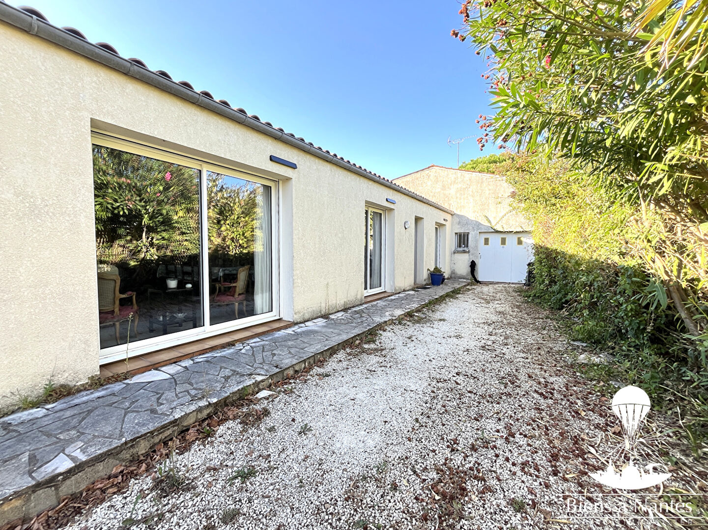 Photo A vendre Maison plain pied Luçon 3 chambres, garage et jardin image 2/6