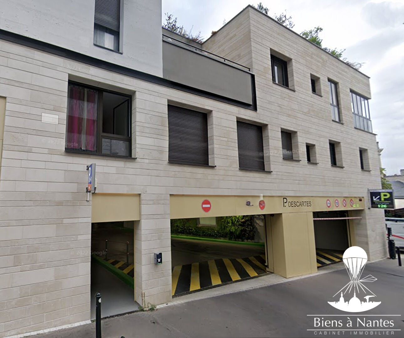 Parking  Nantes Centre proche Radisson