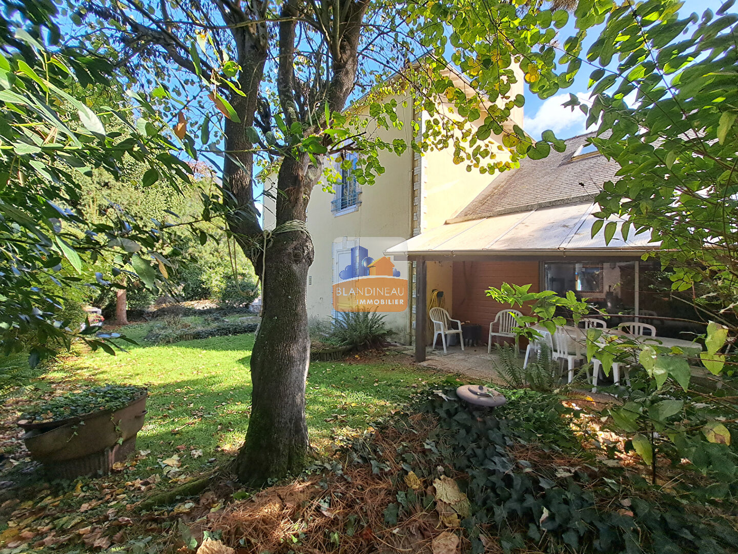 Photo LA MONTAGNE- MAISON FAMILIALE 4 CHAMBRES- JARDIN- GARAGE image 2/6