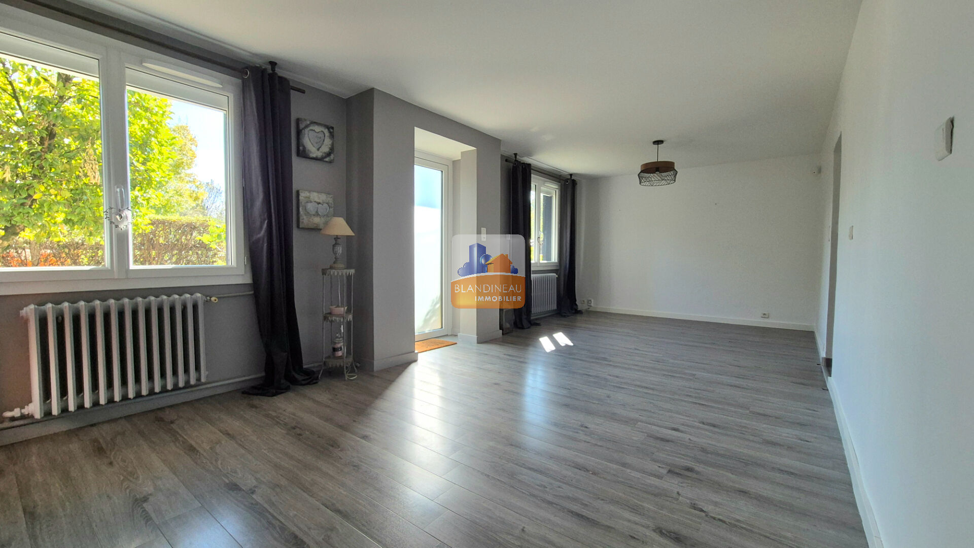 Photo MAISON BOUGUENAIS LES COUETS - 3 CH + BUREAU - 600 m² parcelle image 6/6