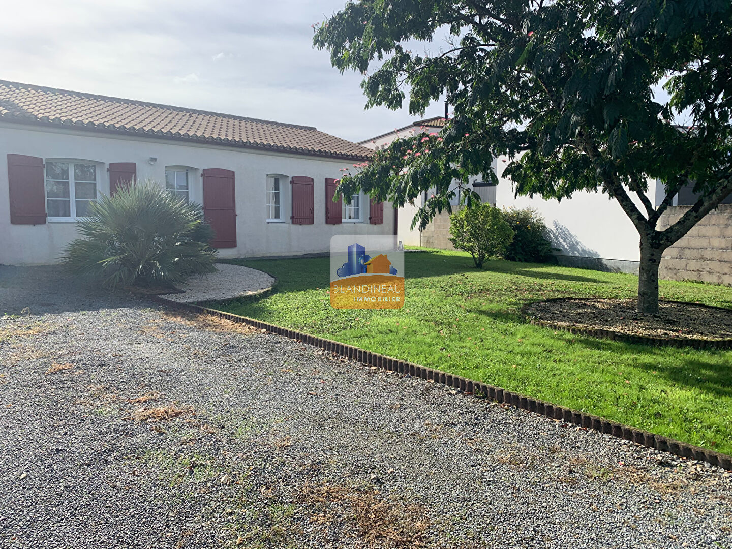 Agence immobilière de Blandineau Immobilier - TRANSACTION  - LA MONTAGNE