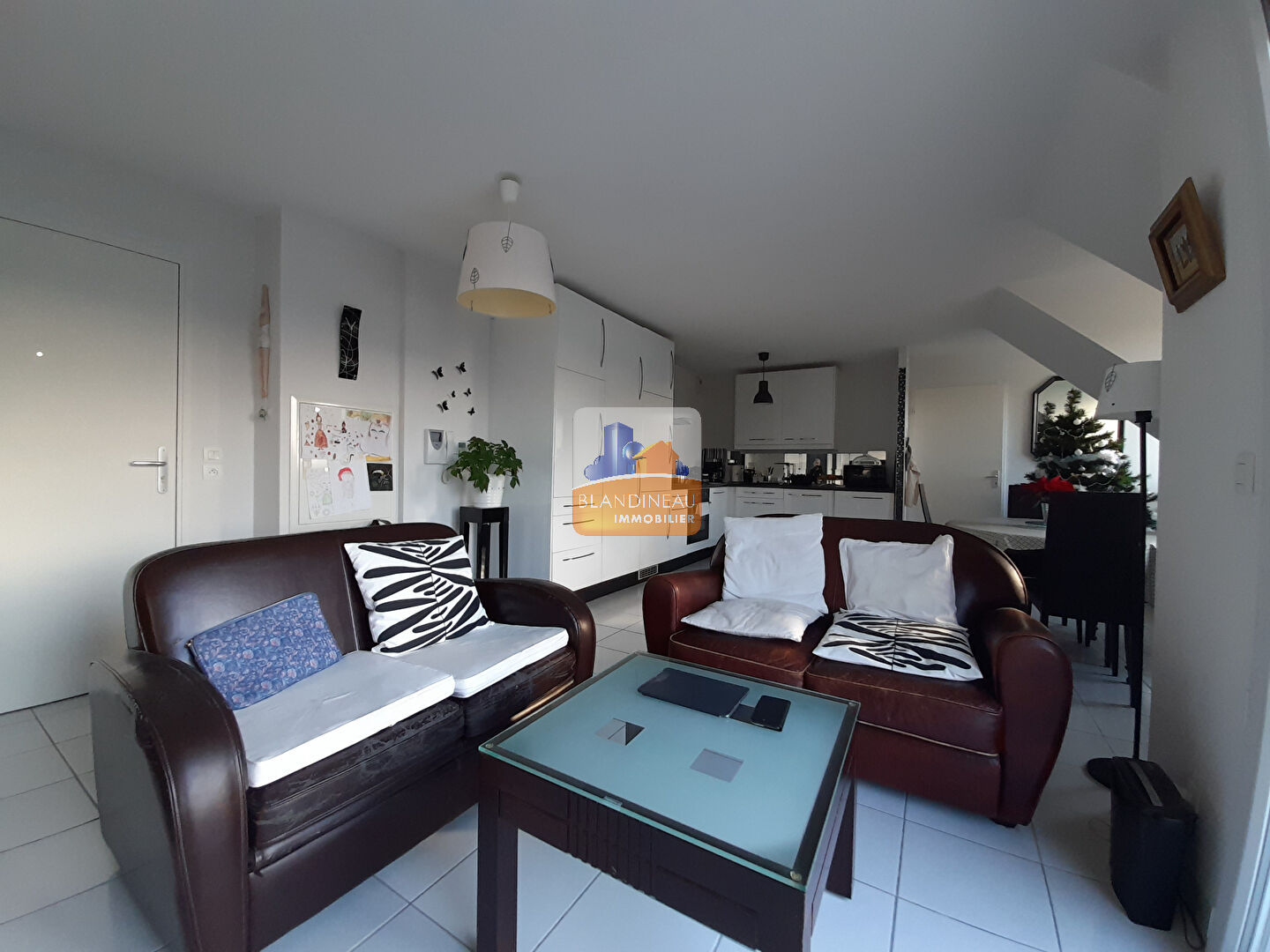 Photo SAUTRON, PLEIN BOURG, APPARTEMENT T3 65 m² + BALCON image 1/6