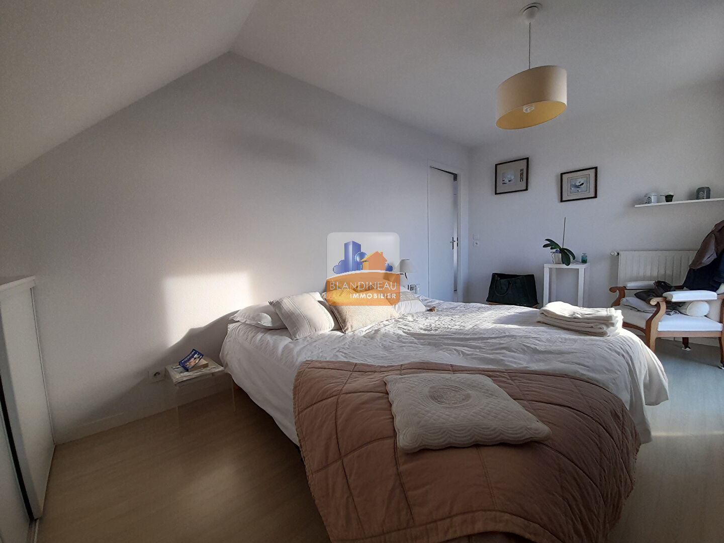 Photo SAUTRON, PLEIN BOURG, APPARTEMENT T3 65 m² + BALCON image 5/6