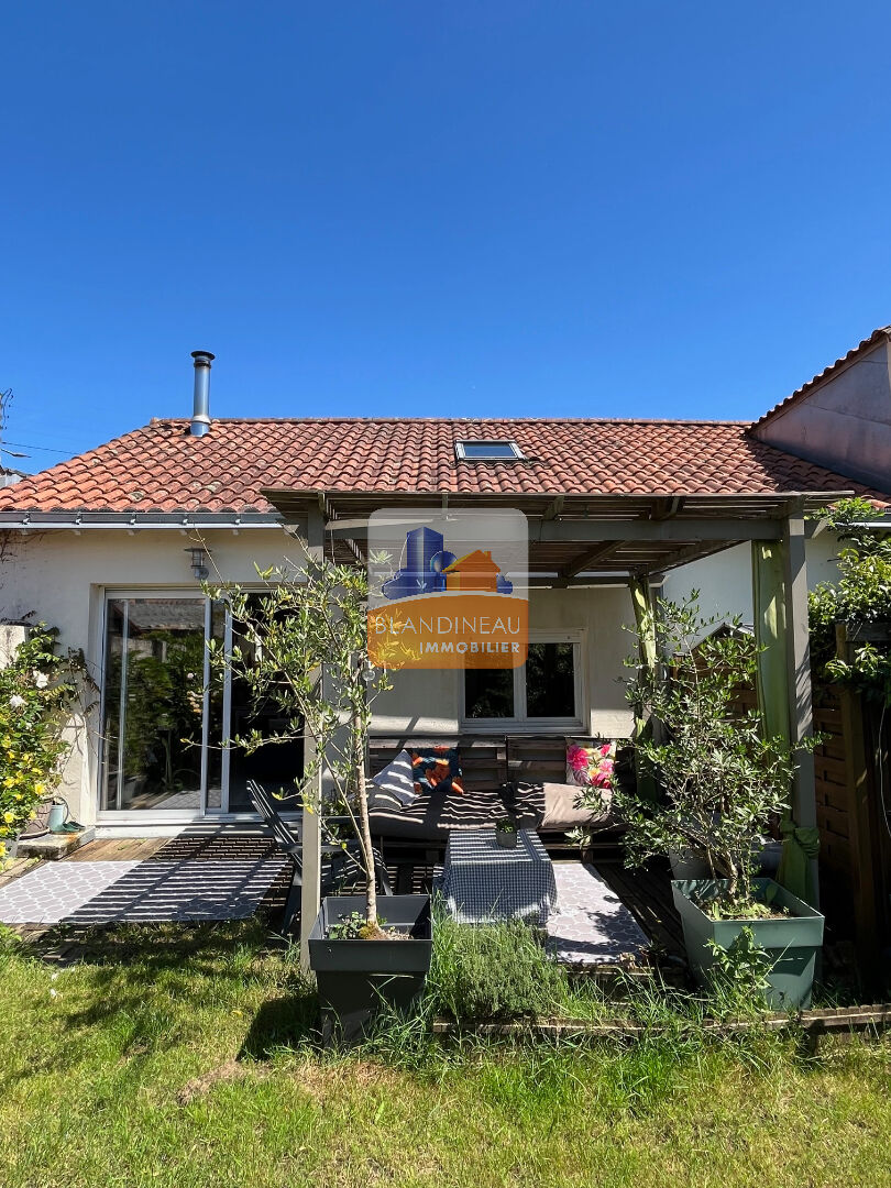 Agence immobilière de Blandineau Immobilier - TRANSACTION  - LA MONTAGNE