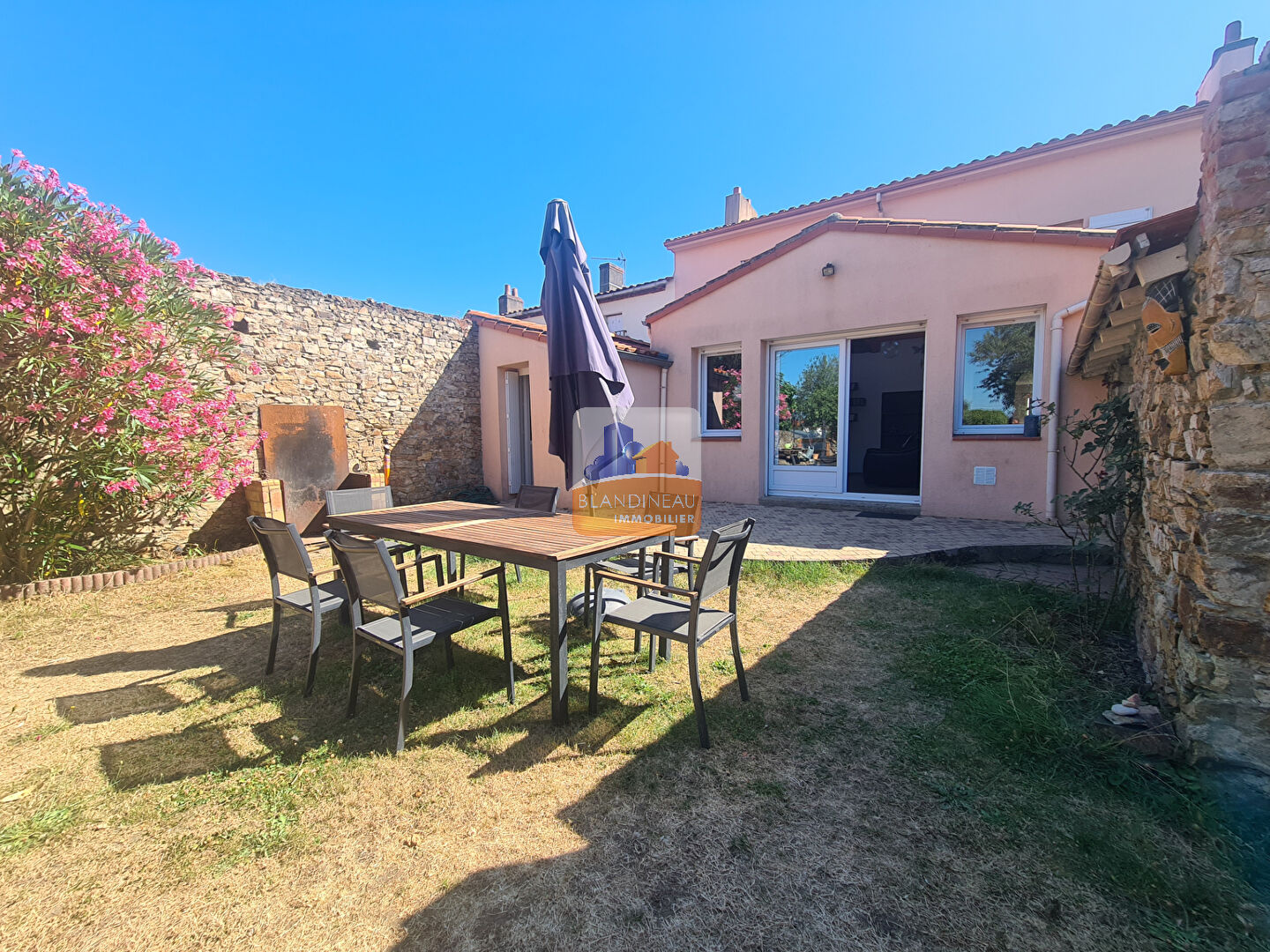 Agence immobilière de Blandineau Immobilier - TRANSACTION  - LA MONTAGNE