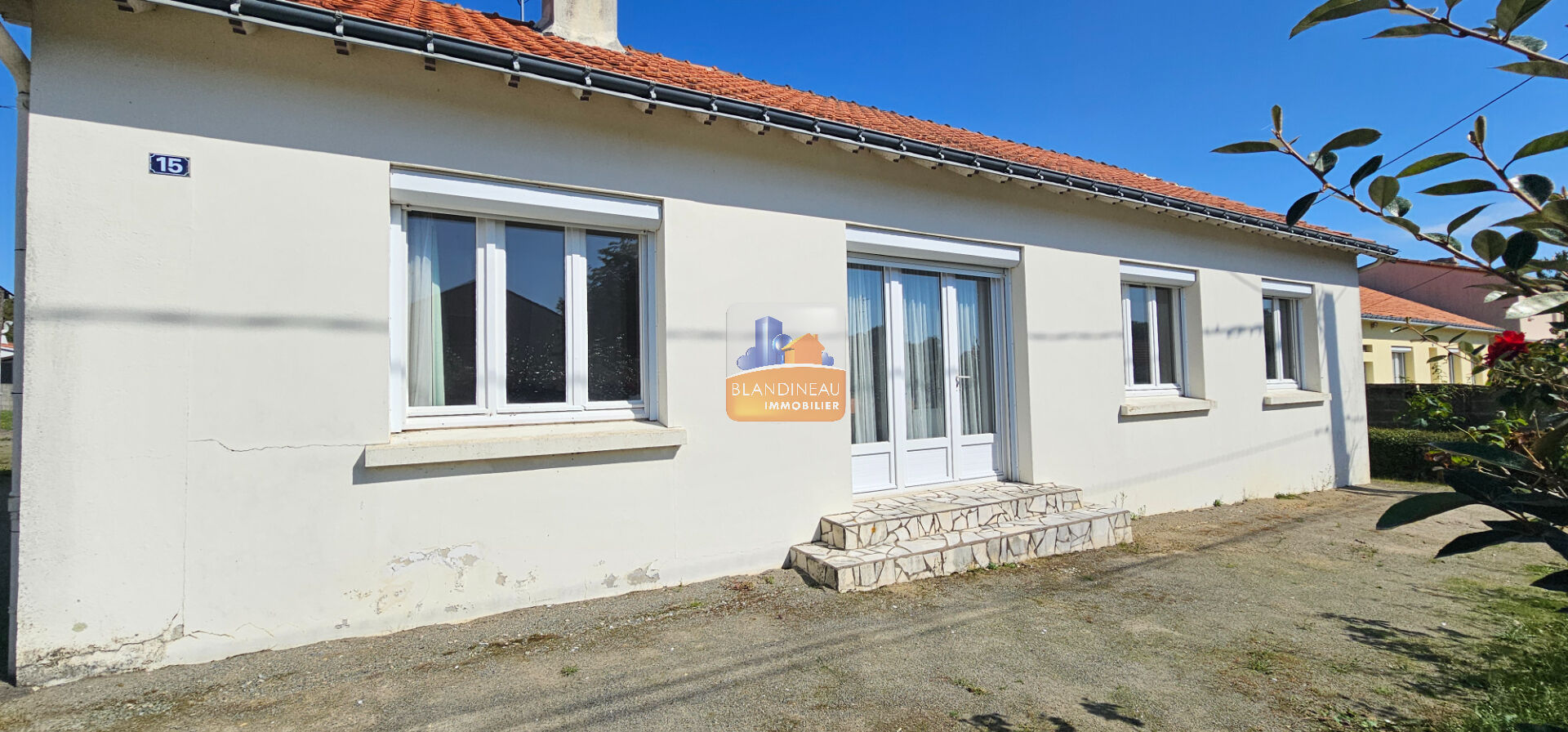 BRAINS, PLEIN BOURG, MAISON ANCIENNE A RENOVER