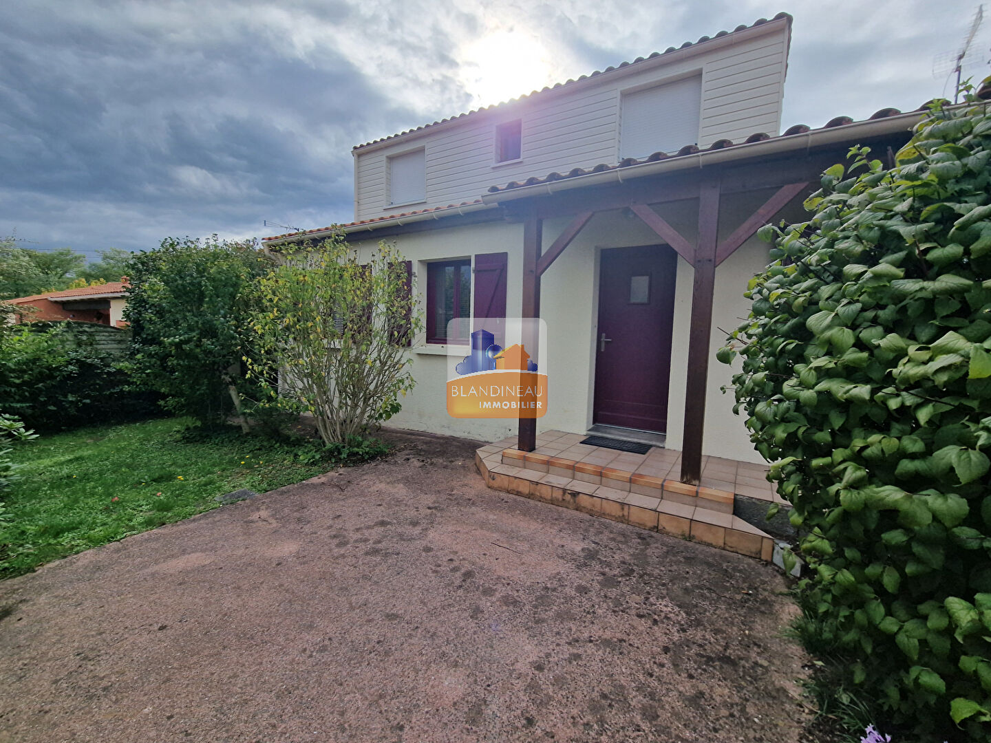 BOUGUENAIS BOURG MAISON 5 CHAMBRES