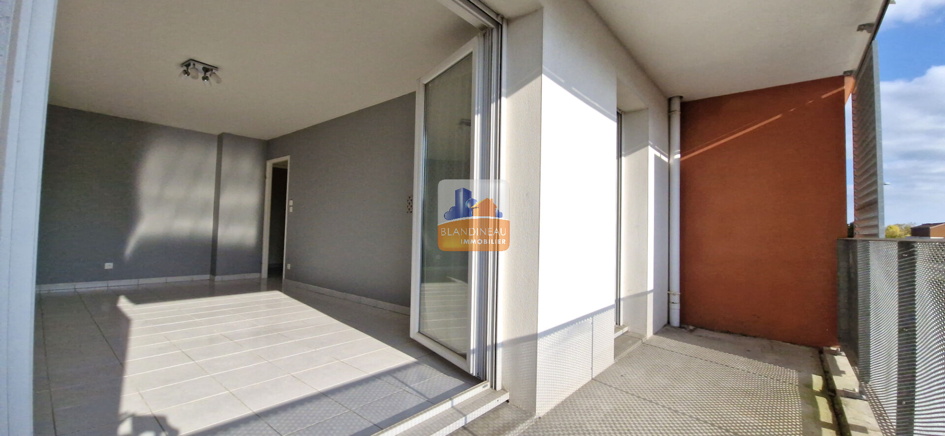 APPARTEMENT 59M² BOUGUENAIS BOURG 2CH AVEC TERRASSE, GARAGE ET PARKING
