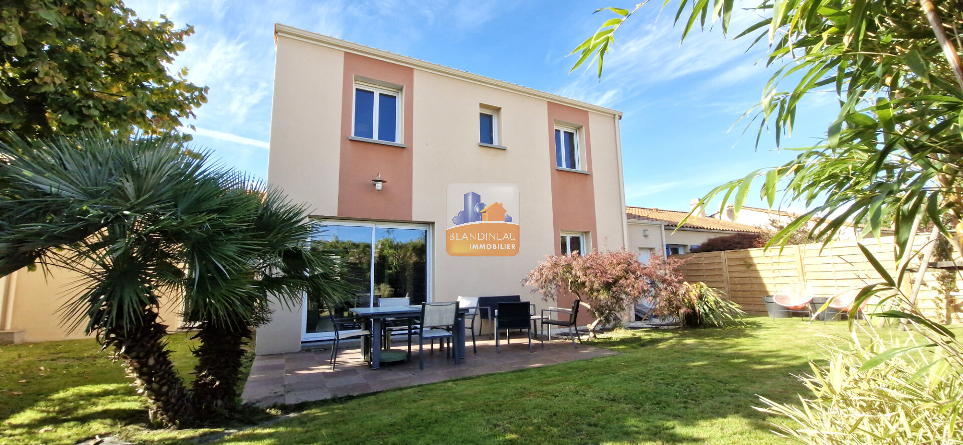Photo MAISON BOUGUENAIS BOURG 125 M² 5 CH + BUREAU SUR 355 M² DE PARCELLE image 1/6