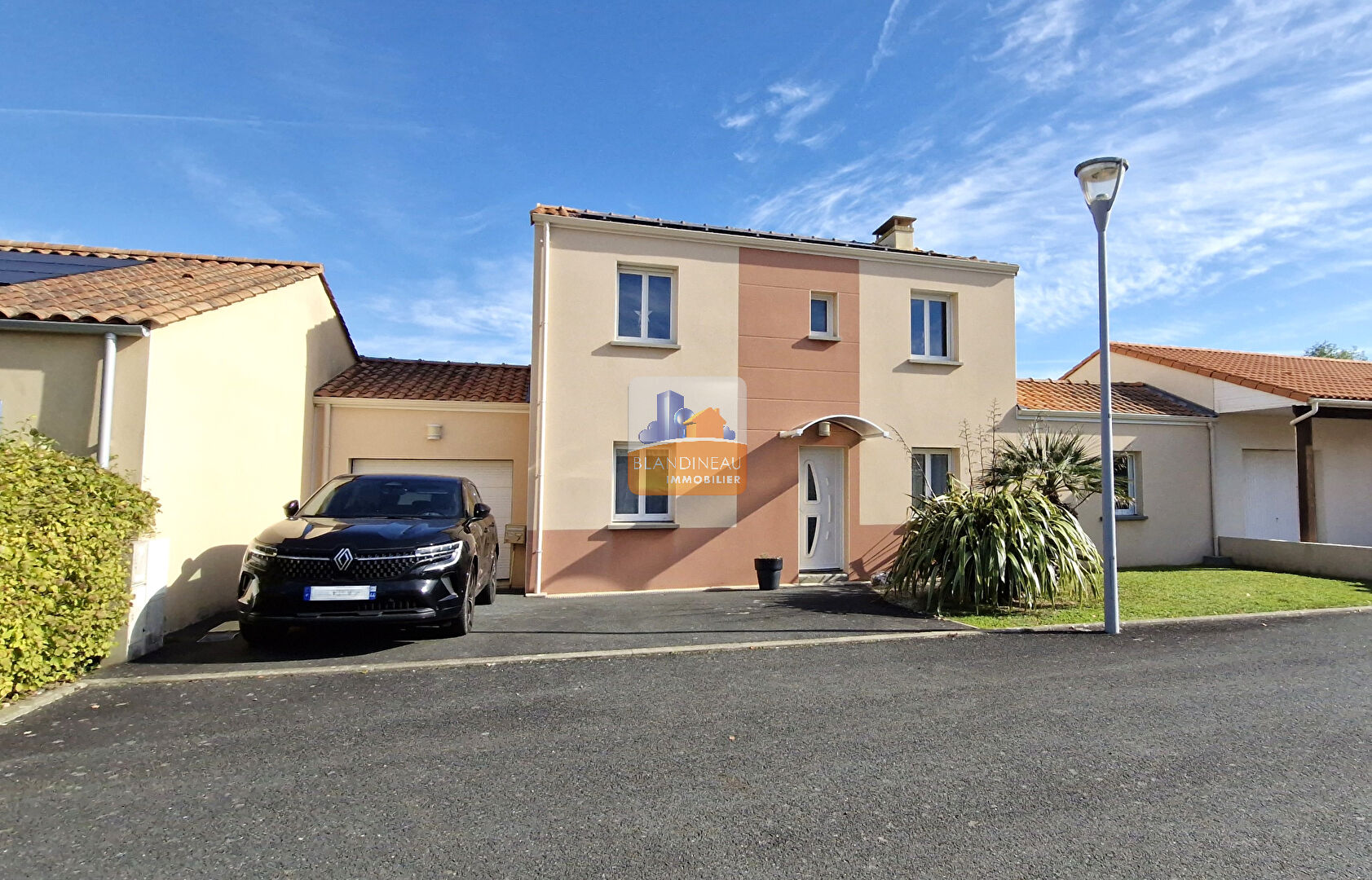 Photo MAISON BOUGUENAIS BOURG 125 M² 5 CH + BUREAU SUR 355 M² DE PARCELLE image 4/6