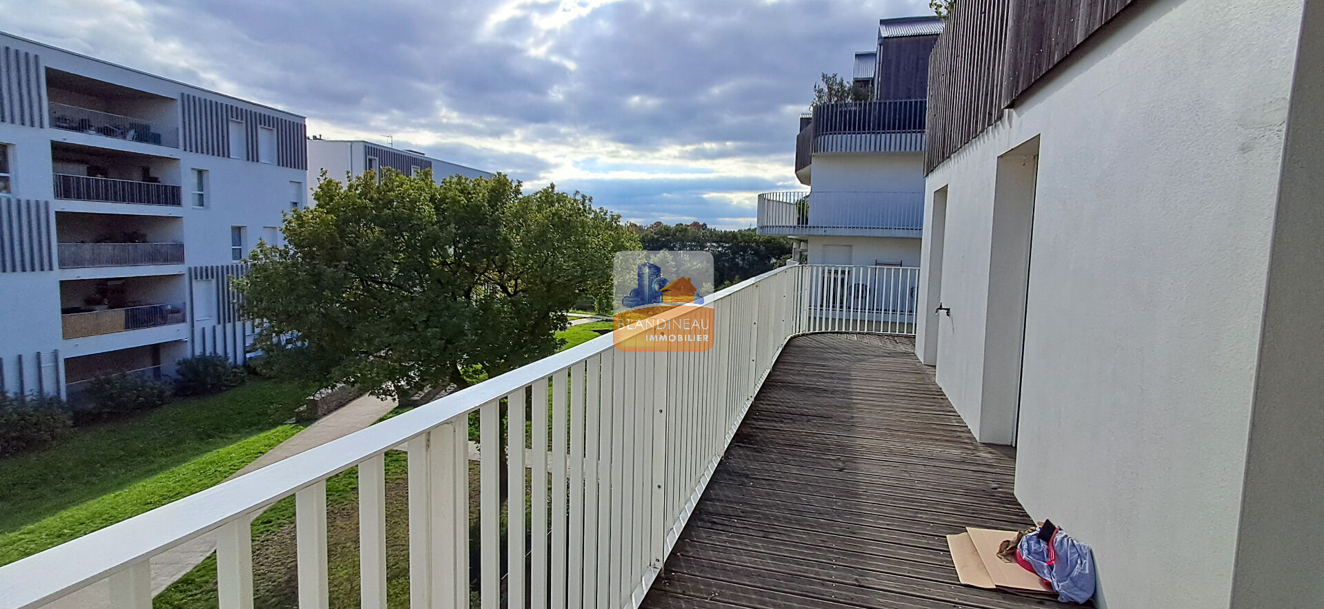 Photo REZE LA JAGUERE - Beau T3 avec terrasse et stationnement image 6/6