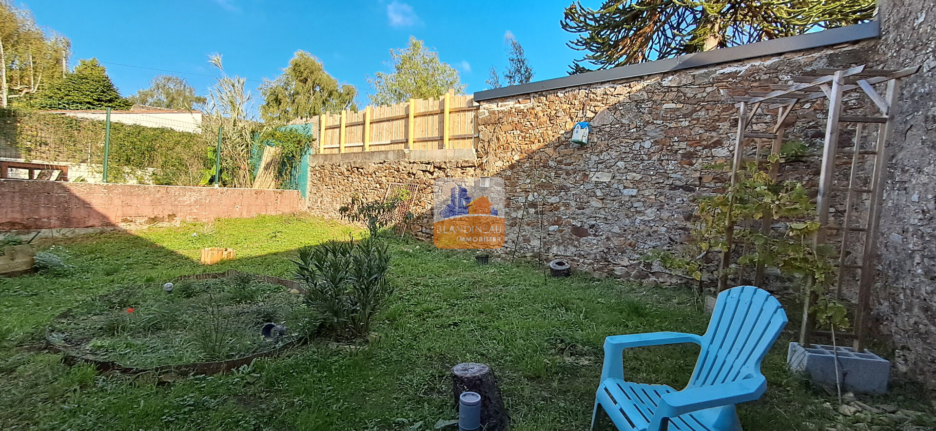 Photo SAINT JEAN DE BOISEAU - Maison 2 chambres, garage et jardin image 5/6