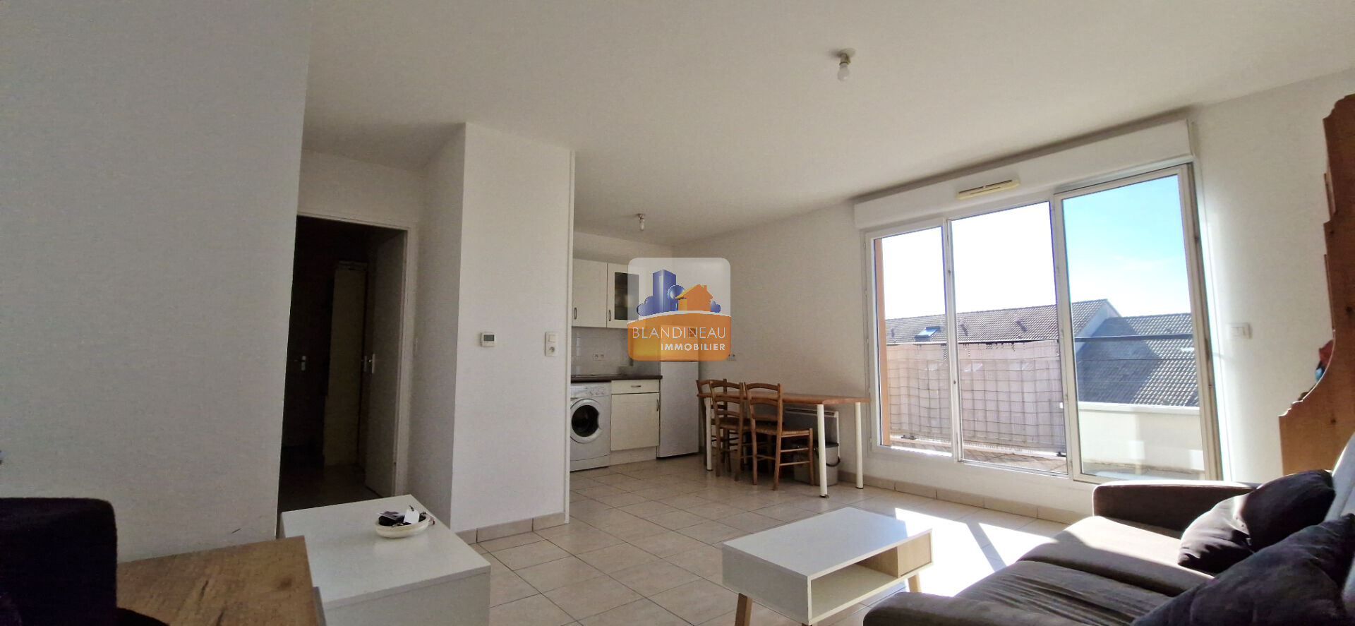 Photo LES SORINIERES - APPARTEMENT 43.85 M² ,1 CHAMBRE, GRANDE TERRASSE ET GRAND GARAGE image 2/6
