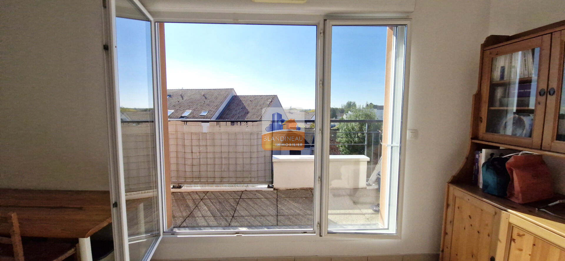 Photo LES SORINIERES - APPARTEMENT 43.85 M² ,1 CHAMBRE, GRANDE TERRASSE ET GRAND GARAGE image 4/6
