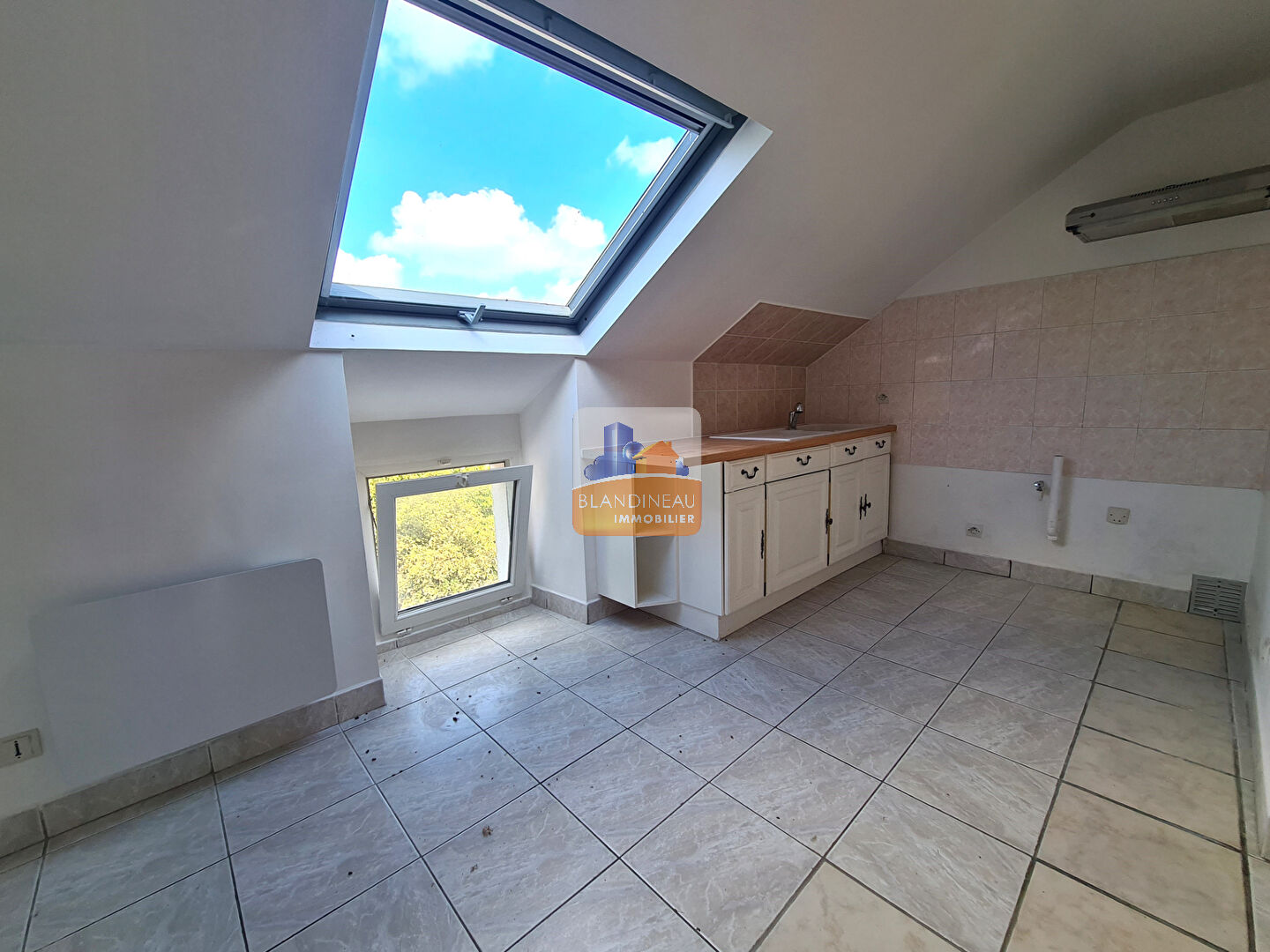 APPARTEMENT T3 - BOURG LA MONTAGNE