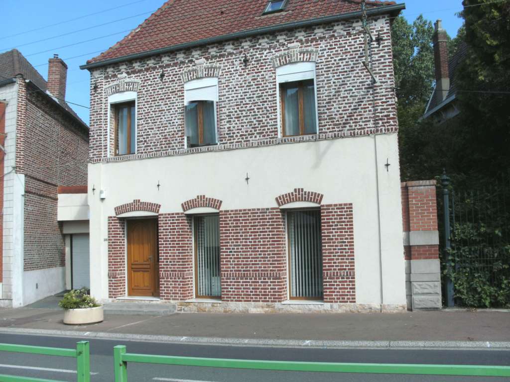 Photo Maison Raimbeaucourt - 8 Pièce(s) - 150 M2 image 1/6