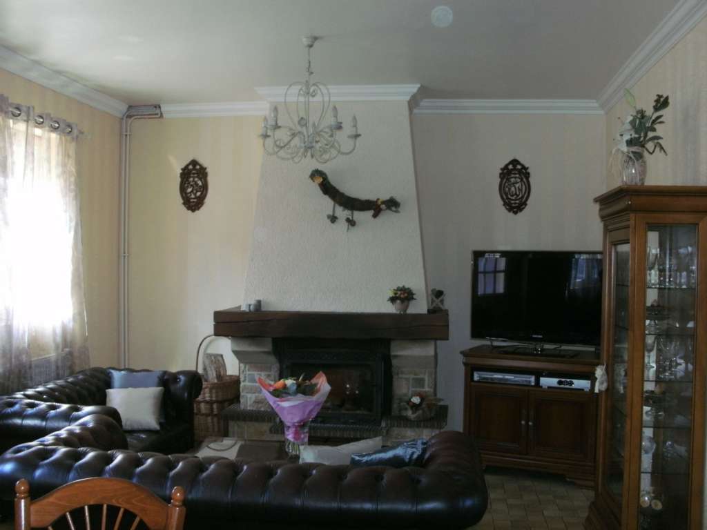 Photo Maison Ostricourt - 8 Pièce(s) - 101 M2 image 1/6