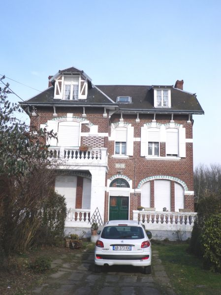 Photo Maison Dourges 7 pièce(s) 154 m2 image 1/3