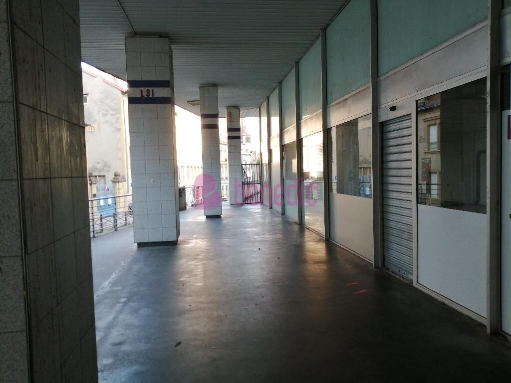Photo A vendre en exclusivité  des murs commerciaux Place Coislin à Metz image 5/5