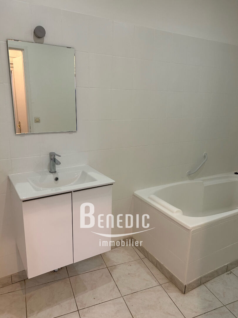 Photo METZ CENTRE Location F1bis dans résidence ancienne image 1/6