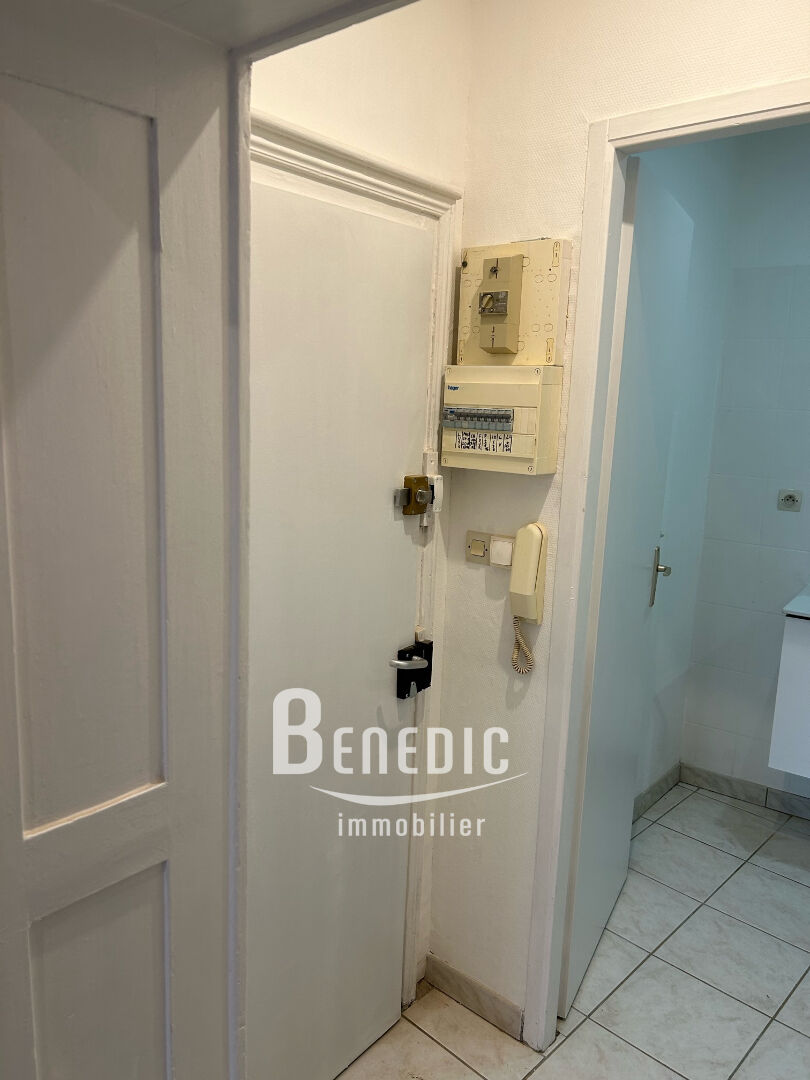 Photo METZ CENTRE Location F1bis dans résidence ancienne image 3/6