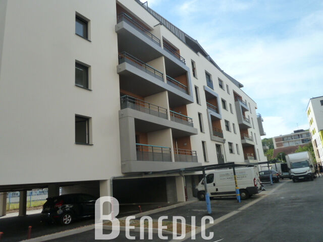 METZ PLANTIERES-PROCHE ECOLES-F3 - NEUF -CUISINE EQUIPEE-PARKING SS/SOL