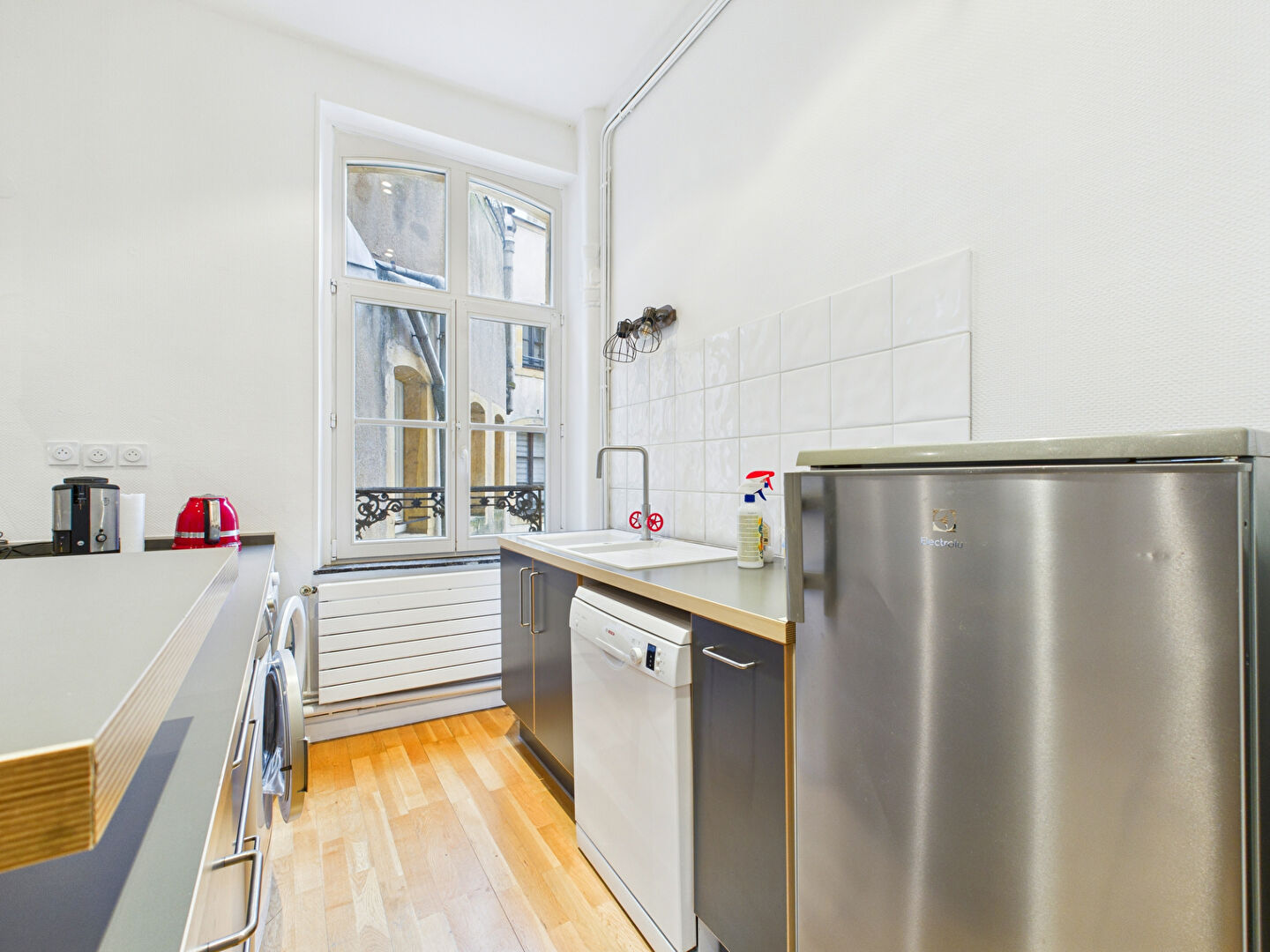 Photo F4 MEUBLE DE QUALITE - 104 M2 - VUE EXCEPTIONNELLE image 5/6