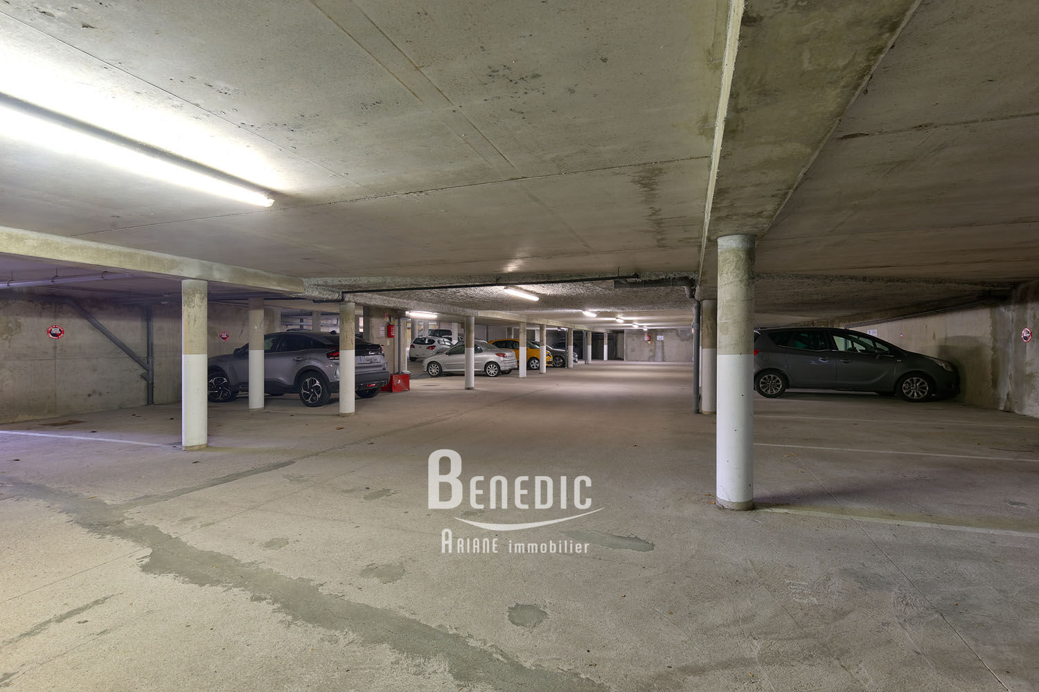 PLACE DE PARKING EN SOUS SOL Rue Robert Schuman