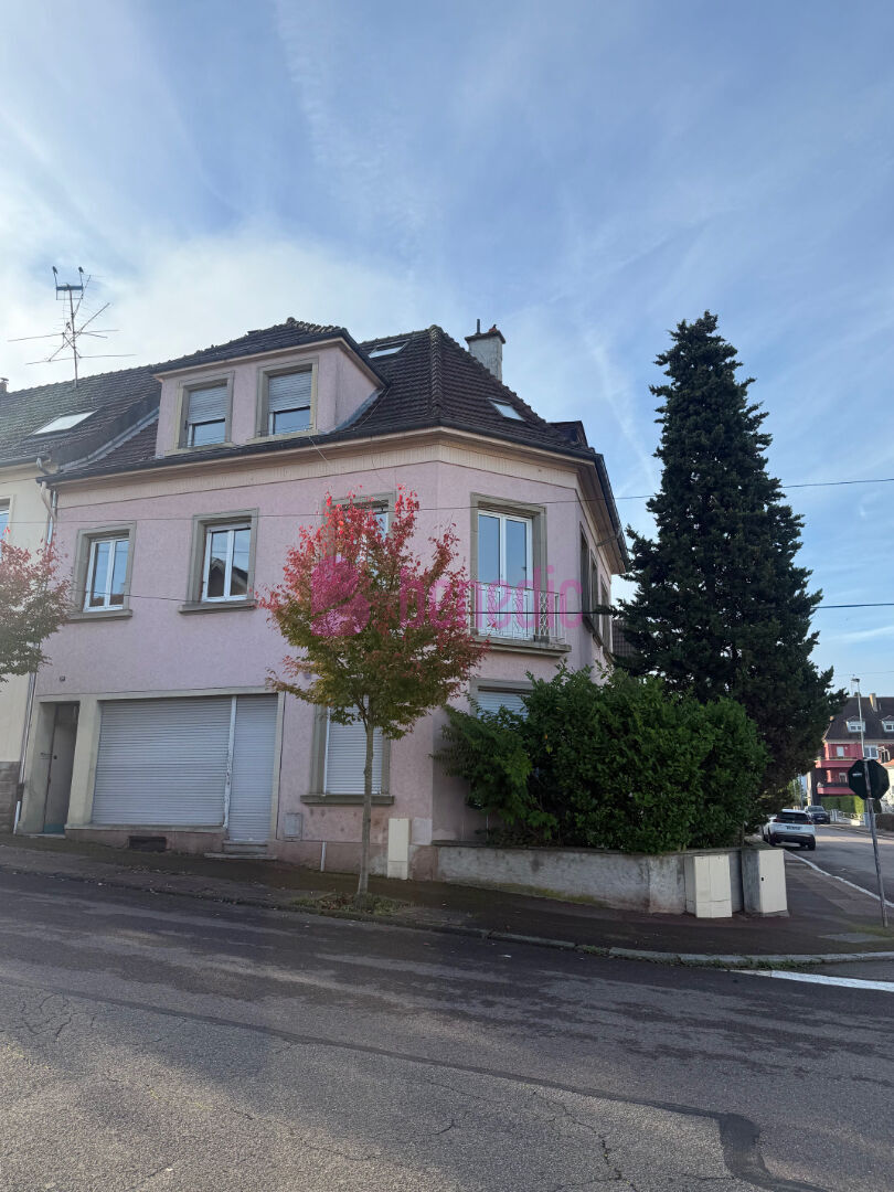 SARREGUEMINES Immeuble de caractère, 3 appartements à rénover